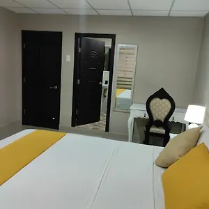  Aparthotel Royalinn Ecuador